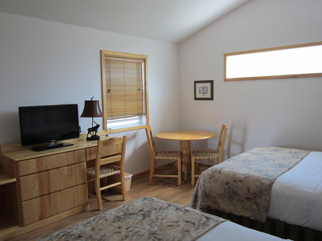 Beaver Creek Lodge And Cabins McBride Szoba fotó