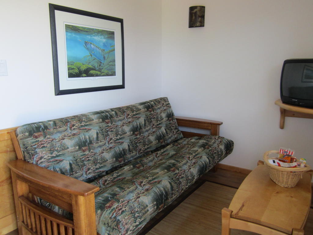 Beaver Creek Lodge And Cabins McBride Szoba fotó